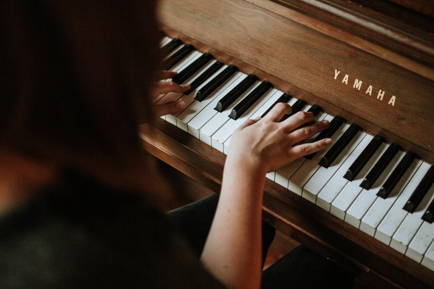 đàn Piano cho người mới học