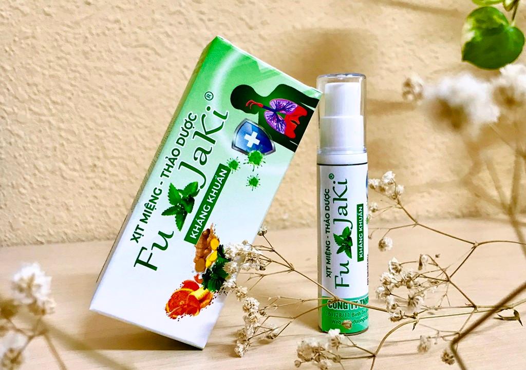 Chai xịt thơm miệng FU JAKI Một trong những dòng sản phẩm khách hàng rất ưa chuộng hiện nay