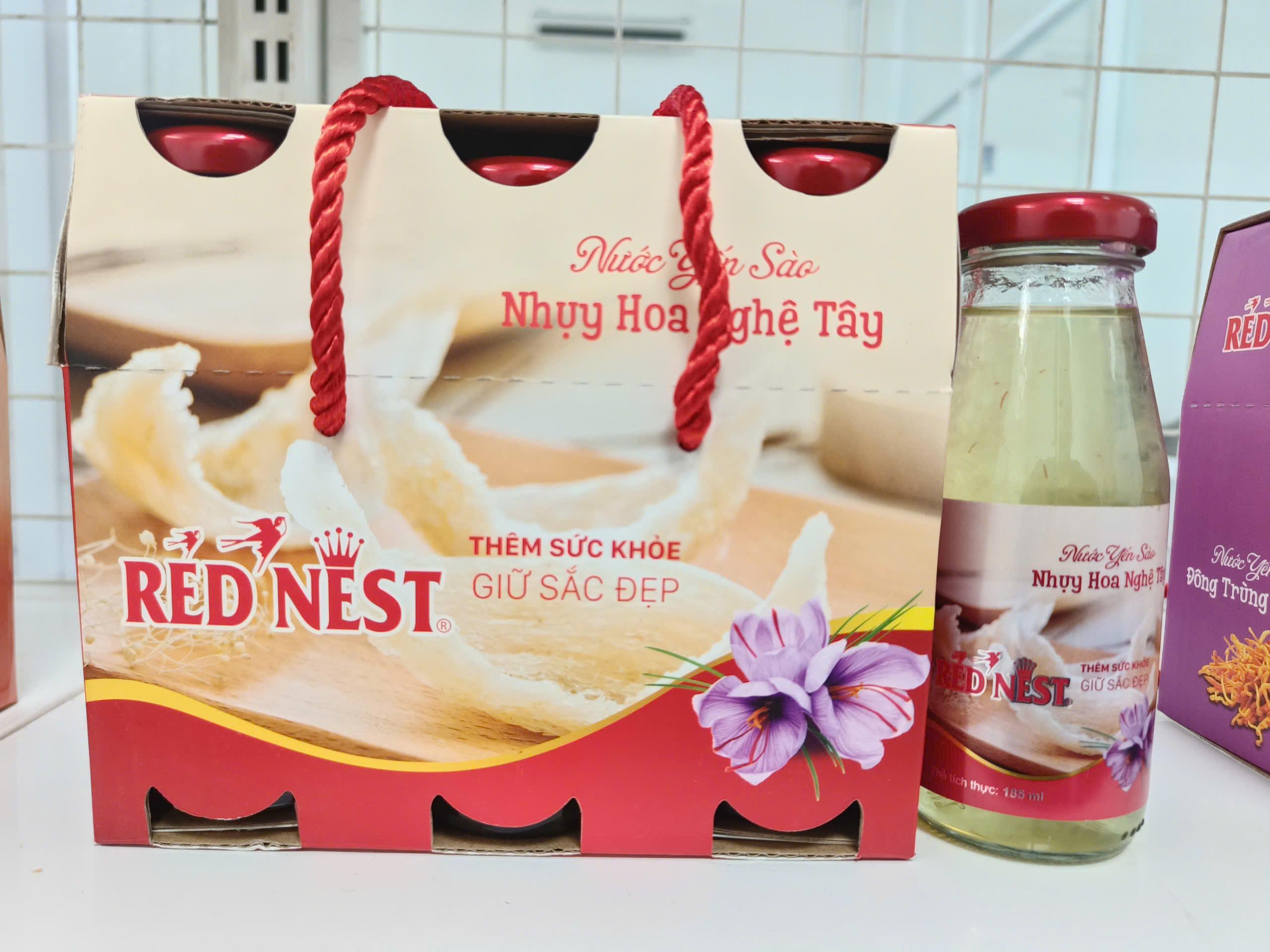 Nước yến sào chai 185ml Saffron Nhụy hoa nghệ tây xách 6