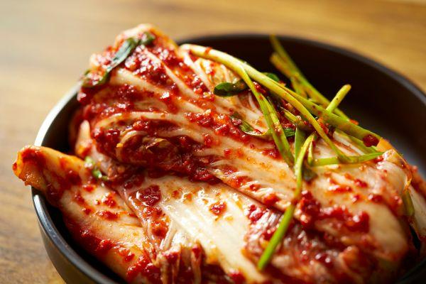Cải thảo căng mọng, gân trắng cho kim chi giòn ngon