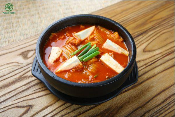 Canh kim chi (kimchi-jjigae)